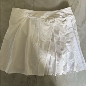 Lulu Lemon White Tennis Skort Size 6